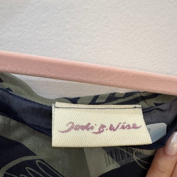 Jodi B Wise Sheer Flowy Top - Picture 3 of 3